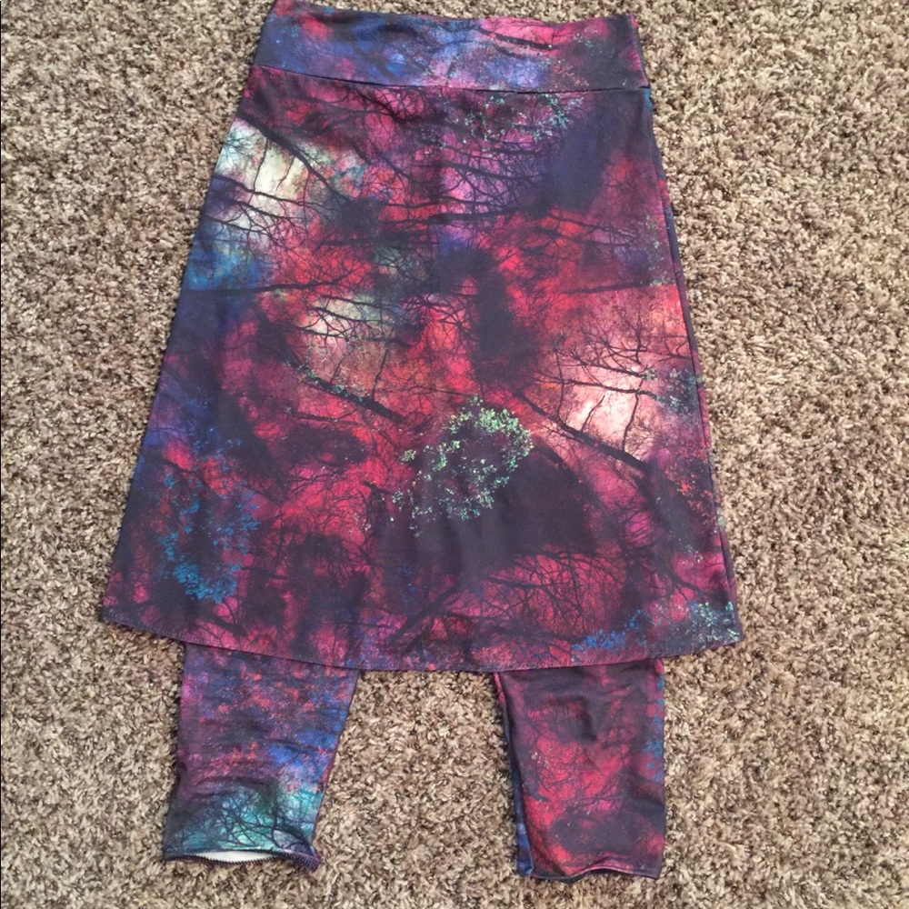Athletic Skirt similar to Snoga skirts